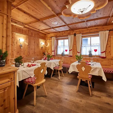 Hasenauer 4 Sterne Superior Szálloda 4*